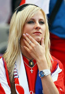 Hot girls Euro 2012 (photostory) - Φωτογραφία 15