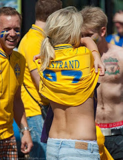 Hot girls Euro 2012 (photostory) - Φωτογραφία 20