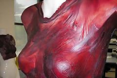 Ένα φόρεμα από κόκκινο κρασί [PHOTOS]