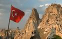 Οκτώ συλλήψεις για διασυνδέσεις με την αλ Κάιντα στην Τουρκία