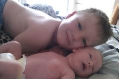 Μοναδικό: 5χρονος ξεγέννησε τη μητέρα του