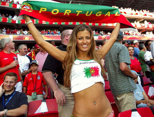 EURO 2012: Η... καυτή μάχη της εξέδρας! - Φωτογραφία 8