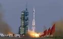 Σε τροχιά το «θείο διαστημόπλοιο» της Κίνας