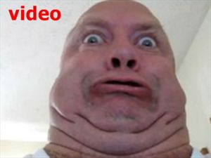 VIDEO: Ο πιο άσχημος άνδρας του διαδικτύου - Φωτογραφία 1