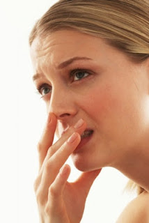 Πώς να απαλλαγείτε από την κακοσμία του στόματος - Φωτογραφία 1