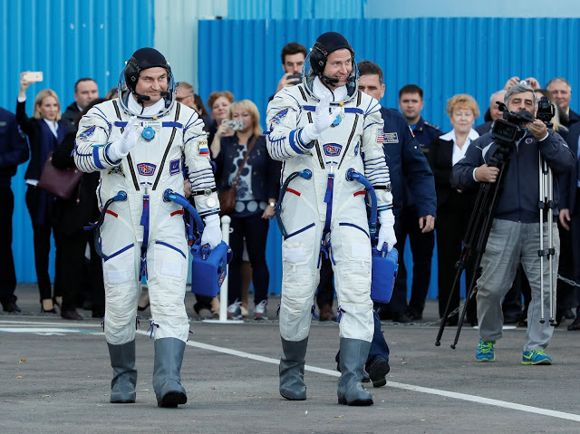Σώοι οι δύο αστροναύτες μετά το ατύχημα του Σογιούζ - Φωτογραφία 2
