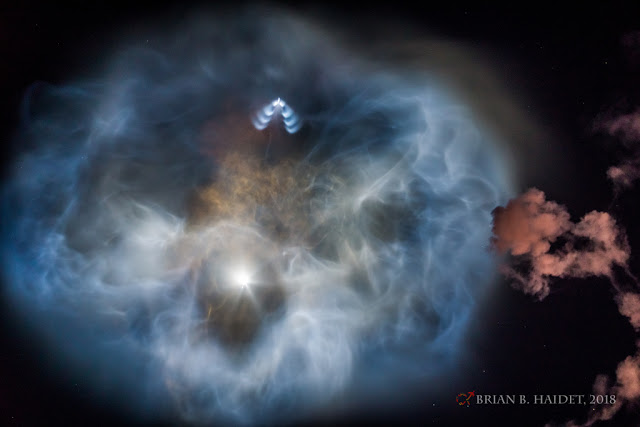 The Falcon 9 Nebula - Φωτογραφία 1