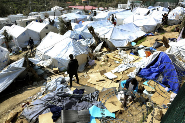 Το «βασίλειο του τρόμου» - Καταγγελίες για βιασμούς «προσφυγόπουλων» μέχρι και 5 ετών από άλλους «πρόσφυγες» στην Μόρια - Φωτογραφία 1