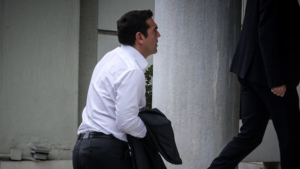 Η πρώτη μέρα του Αλέξη Τσίπρα στο υπουργείο Εξωτερικών - Φωτογραφία 1