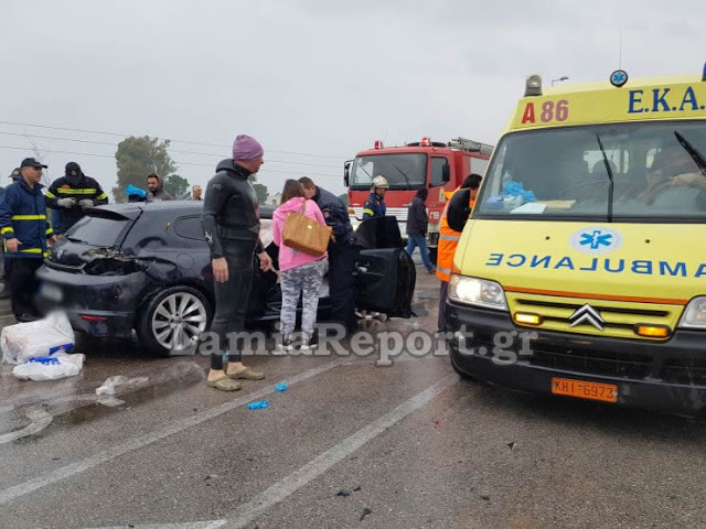 Σοβαρό τροχαίο με μητέρα και μωρό - Μόλις βγήκαν από το μαιευτήριο - Φωτογραφία 1