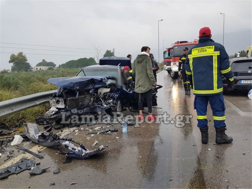 Τροχαίο-σοκ στη Λαμία με μητέρα και νεογέννητο που μόλις βγήκαν από το μαιευτήριο - Φωτογραφία 3