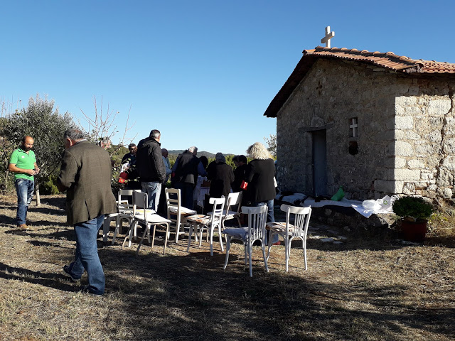 Γιόρτασε το γραφικό εκκλησάκι του ΑΓΙΟΥ ΔΗΜΗΤΡΙΟΥ στην ΜΠΑΜΠΙΝΗ | ΦΩΤΟ: Πηνελόπη Γκούμα - Φωτογραφία 7