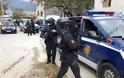 Νεκρός από αστυνομικά πυρά ο ομογενής που ύψωσε Ελληνικές σημαίες στο Αργυρόκαστρο - Φωτογραφία 9