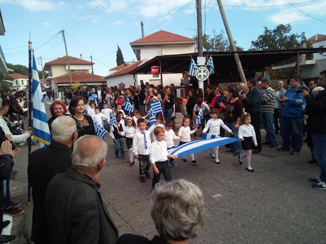 Η μαθητική παρέλαση στις ΦΥΤΕΙΕΣ για την επέτειο της 28ης Οκτωβρίου - Φωτογραφία 12