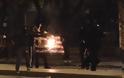 Fake news το κάψιμο της σημαίας στο Πολυτεχνείο; Τί λένε στο bloko.gr αστυνομικοί των ΜΑΤ