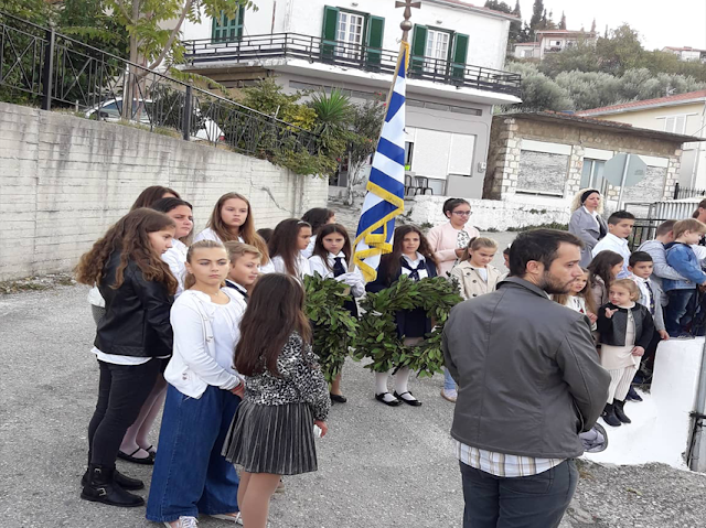 Η 28η Οκτωβρίου στο ΘΥΡΡΕΙΟ: Προστέθηκαν στο μνημείο κι άλλοι 3 Πεσόντες Θυρρειώτες του έπους του ΄40 - Φωτογραφία 5