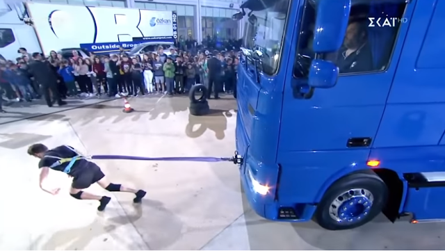 ΕΝΤΥΠΩΣΙΑΚΟ: Ο ΝΙΚΟΣ ΠΟΛΙΤΗΣ απο την Λευκάδα, σέρνει φορτηγό 7 τόνων, στην εκπομπή Ελλάδα ΕΧΕΙΣ Ταλέντο | ΒΙΝΤΕΟ - Φωτογραφία 1
