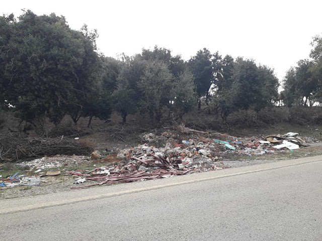 Καταγγελία! Σκουπιδότοπος στην είσοδο του χωριού ΜΑΧΑΙΡΑΣ Ξηρομέρου | ΦΩΤΟ - Φωτογραφία 3