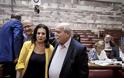 Η σύναξη των βουλευτών του ΣΥΡΙΖΑ - «Φιγουρίνια» Αχτσιόγλου και Τζάκρη - Φωτογραφία 6