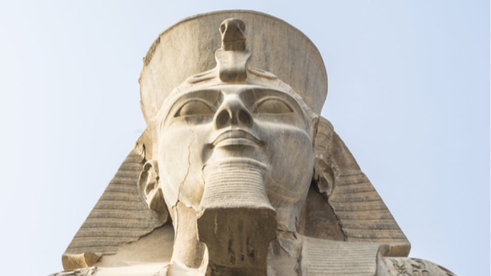 Αρχαιολόγοι ανακάλυψαν μέρη από το φορείο του Φαραώ Ραμσή Β' - Φωτογραφία 1