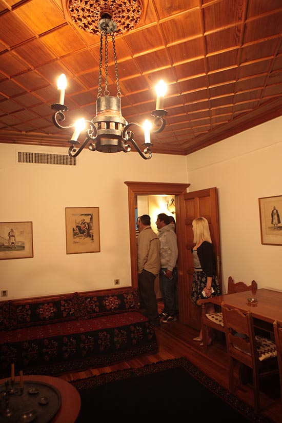Αγρίνιο: Ξενάγηση στους χώρους των δωρεών των αδερφών Παπαστράτου (φωτο) - Φωτογραφία 29