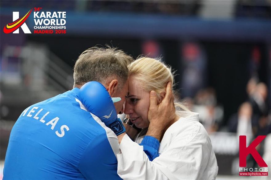 Καράτε: Παγκόσμια πρωταθλήτρια η Έλενα Χατζηλιάδου - Δείτε τον «χρυσό» τελικό! - Φωτογραφία 2