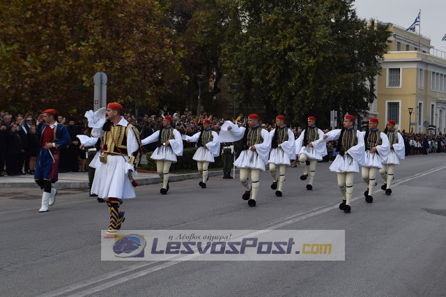 Στον Ταξιάρχη Μανταμαδου και στην Ι.Μ Αγίου Ραφαήλ οι Εύζωνες της Προεδρικής Φρουράς (PICS, VID) - Φωτογραφία 9