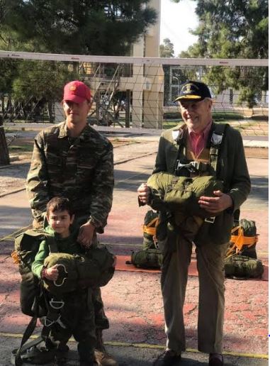 ΓΕΣ: Διοργάνωση «Ημέρας Αλεξιπτωτιστή» για τις Οικογένειες του προσωπικού του Στρατού Ξηράς στη ΣΧΑΛ - Φωτογραφία 9