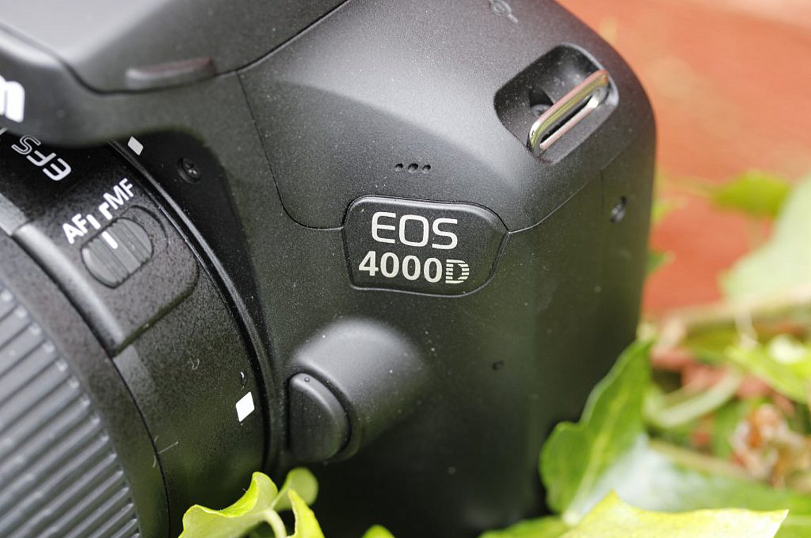 DSLR Canon EOS 4000D για δυνατούς φωτογράφους - Φωτογραφία 1
