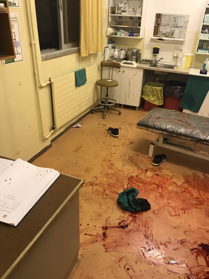 Αιματηρή επίθεση σε γιατρό στο Κέντρο Υγείας Σοφάδων - Φωτογραφία 3