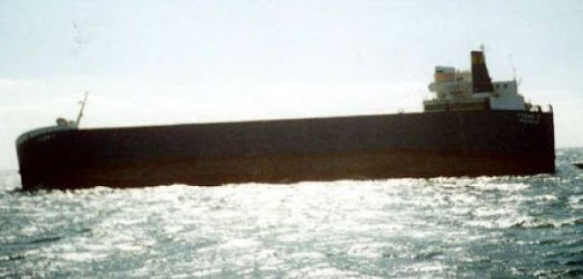 Το πλήρωμα εγκατέλειψε φορτηγό πλοίο στη Λευκάδα - Φωτογραφία 1