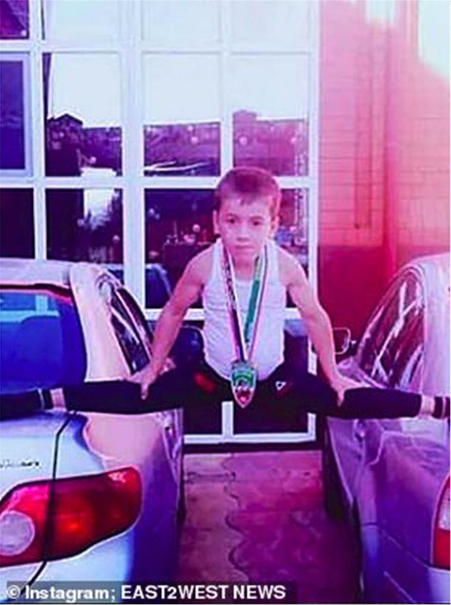 5χρονο πήρε δώρο μία... Mercedes από τον ηγέτη Καντίροφ επειδή έκανε 4.105 push-ups! - Φωτογραφία 5