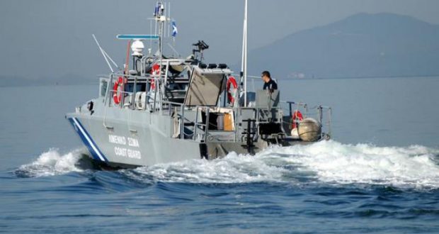 Κρήτη: Συνελήφθησαν και τα 5 μέλη του σκάφους που θεωρήθηκε ύποπτο και στη συνέχεια βυθίστηκε - Φωτογραφία 1