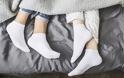 Φοράτε κάλτσες στον ύπνο σας; Τότε είστε πιο υγιείς, υποστηρίζουν οι ερευνητές!