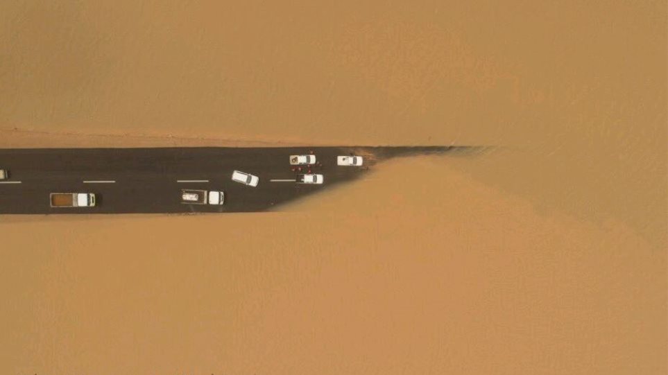 Βίντεο: Εικόνες Αποκάλυψης στη Σαουδική Αραβία... πλημμύρισε η έρημος! - Φωτογραφία 1