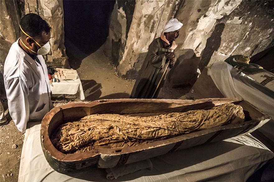Αποκάλυψη για τους αρχαιολόγους η άθικτη σαρκοφάγος γυναίκας ηλικίας 3.000 ετών - Φωτογραφία 4
