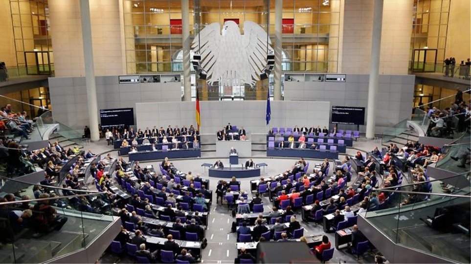 Η Bundestag υπερψήφισε το Σύμφωνο του ΟΗΕ για τη Μετανάστευση - Φωτογραφία 1