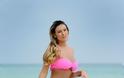 Η Andressa Urach συνεχίζει τις καυτές εμφανίσεις της με string σε παραλία του Miami - Φωτογραφία 4