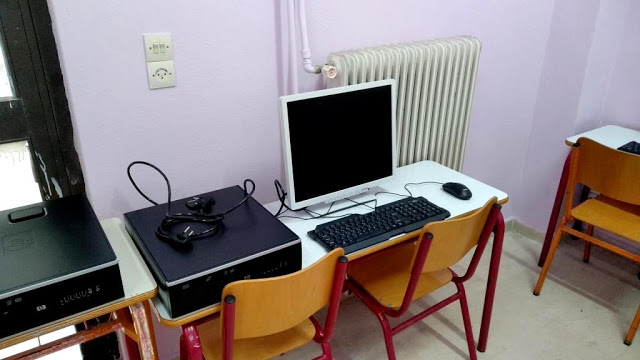 Τέσσερα πλήρη συστήματα υπολογιστών δωρεά στο Δημοτικό Σχολείο Μύτικα. - Φωτογραφία 7