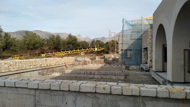 Προχωρούν οι εργασίες κατασκευής του νέου 5άστερου ξενοδοχείου στον ΜΥΤΙΚΑ | ΦΩΤΟ - Φωτογραφία 28