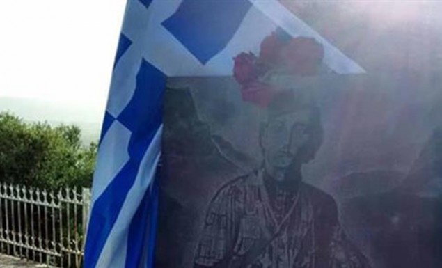 Αλβανοί βανδάλισαν το μνημείο του Θύμιου Λιώλη στο χωριό Κρανιά της Βορείου Ηπείρου - Φωτογραφία 1