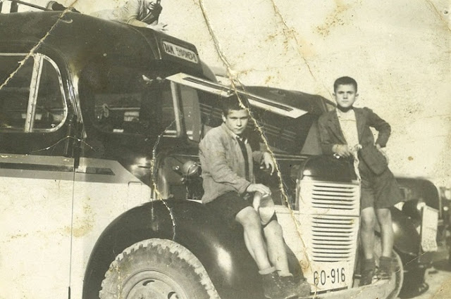Στέλιος Ε. Πρεβεζάνος με καταγωγή απο την Κωνωπίνα Ξηρομέρου (1909-1987) – Ταξιδεύοντας με το παλιό λεωφορείο του ΚΤΕΛ - Φωτογραφία 3