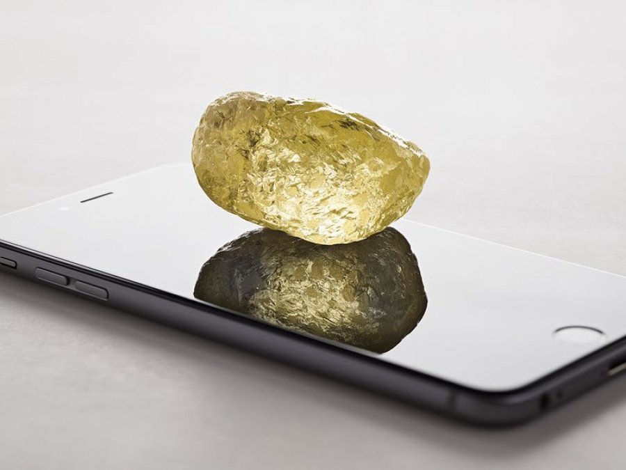 Διαμάντι σε μέγεθος αυγού βρέθηκε στον Καναδά - Φωτογραφία 1