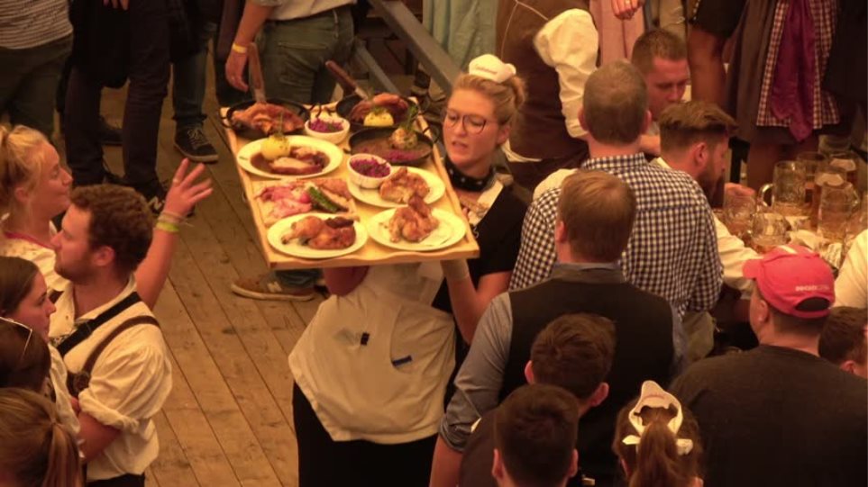 DW: Έλλειμμα σερβιτόρων και μαγείρων στη Γερμανία - Φωτογραφία 1