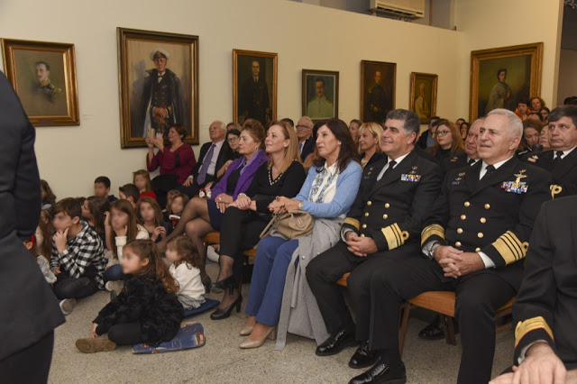 ΓΕΝ - Εορταστική Εκδήλωση του Κέντρου Ειδικής Φροντίδας Παιδιών - Φωτογραφία 7