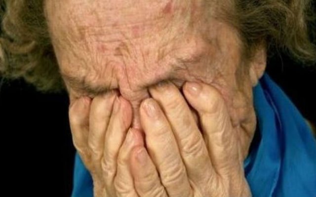 51 χρονη στο Αγρίνιο κατηγορείται ότι ξυλοφόρτωσε την πεθερά της… - Φωτογραφία 1