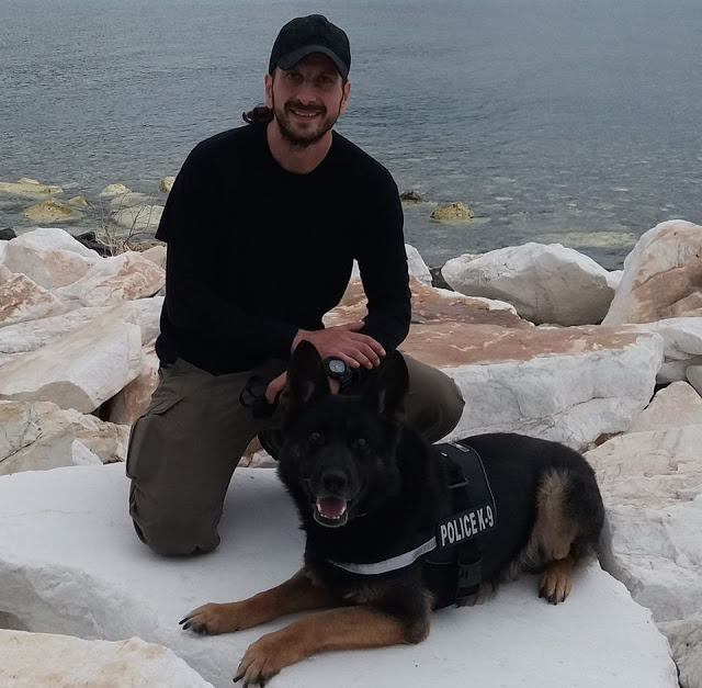 Το συγκινητικό αντίο της ΕΛΑΣ στον αστυνομικό σκύλο της Χαλκιδικής «Τζάκι» - Φωτογραφία 1