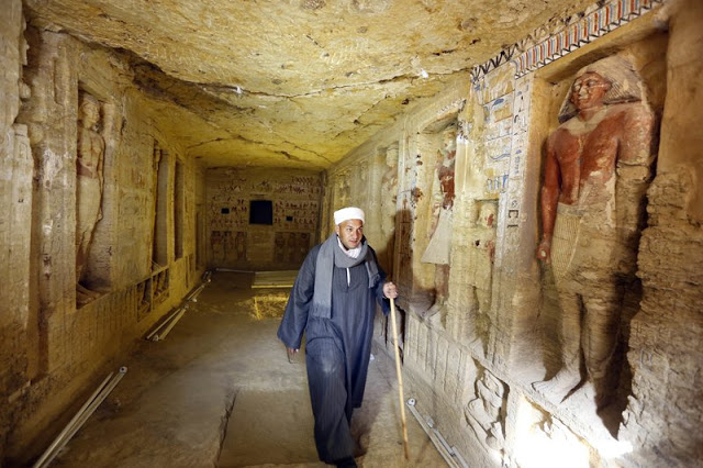 Αίγυπτος: Βρέθηκε άθικτος τάφος ηλικίας 4.400 ετών - Φωτογραφία 1