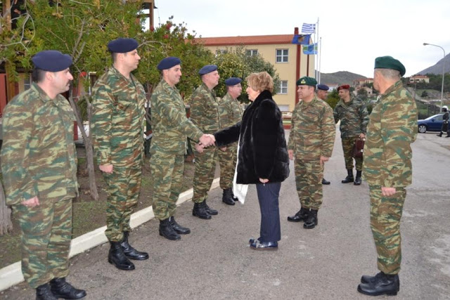 Η ΥΦΕΘΑ Μαρία Κόλλια-Τσαρουχά στην 130 Σμηναρχία Μάχης στη Λήμνο, στην κανονιοφόρο «ΑΗΤΤΗΤΟΣ», στην 88 Στρατιωτική Διοίκηση «ΛΗΜΝΟΣ» και στο 265 Μηχανοκίνητο Τάγμα Εθνοφυλακής στη Λέσβο - Φωτογραφία 12