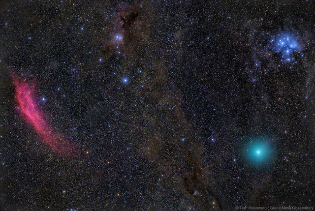 Red Nebula, Green Comet, Blue Stars - Φωτογραφία 1